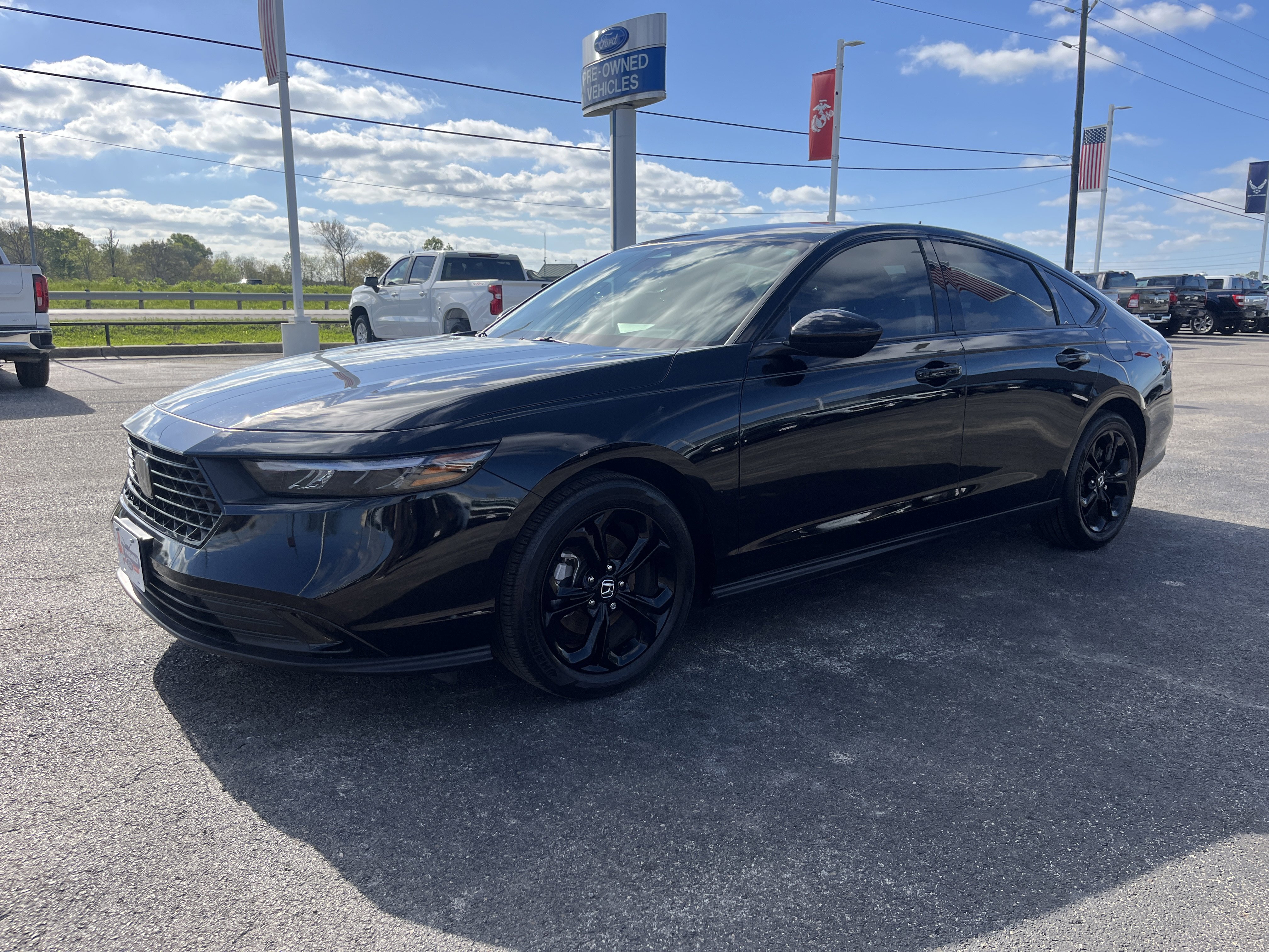 Used 2025 Honda Accord SE image 6