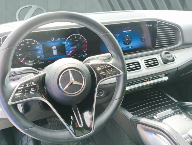 Used 2024 Mercedes-Benz GLE 450 4MATIC image 10