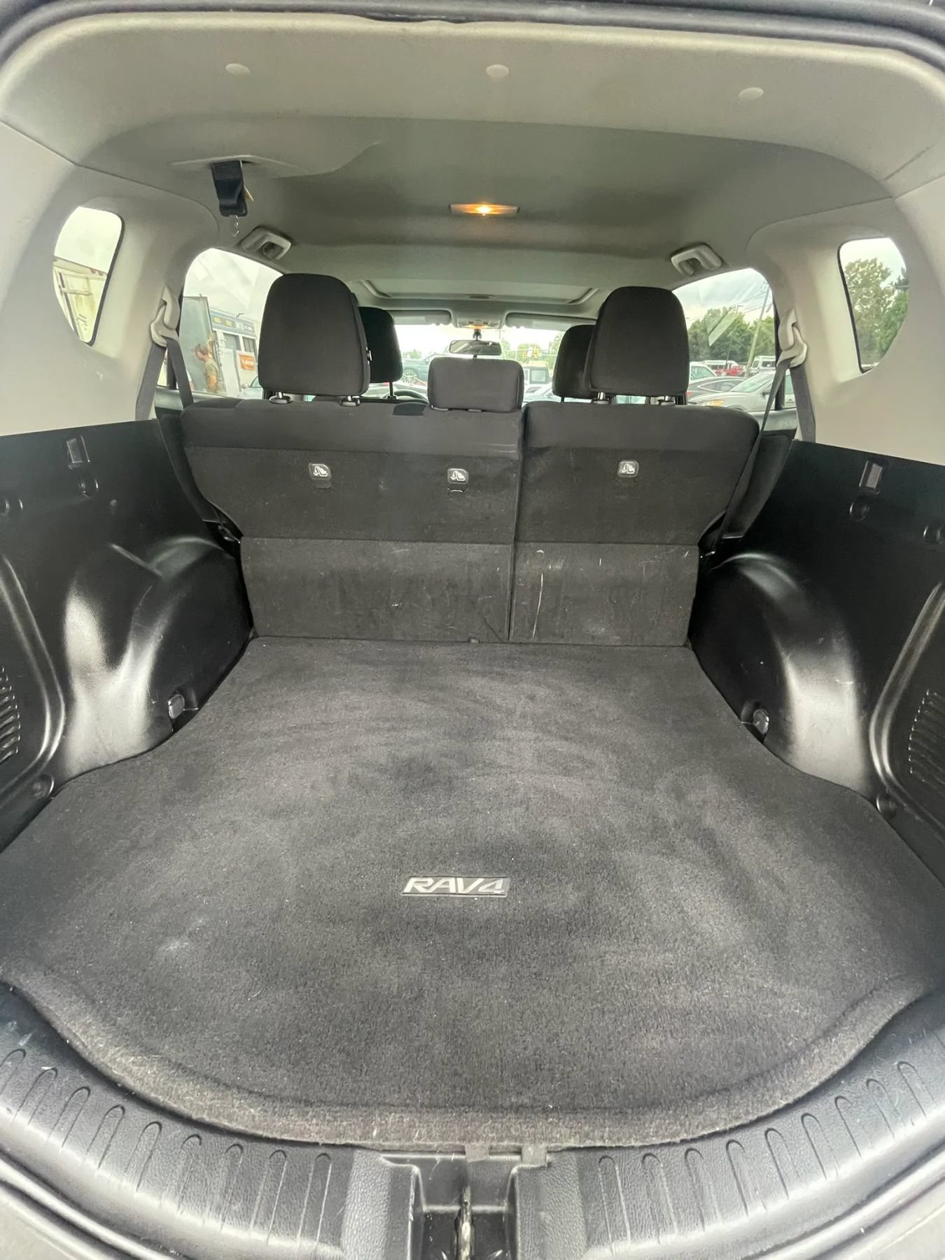 Used 2013 Toyota RAV4 XLE AWD/4WD image 36