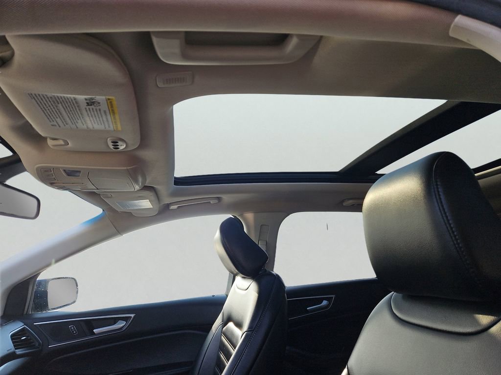 Used 2020 Ford Edge SEL w/ Convenience Package image 15