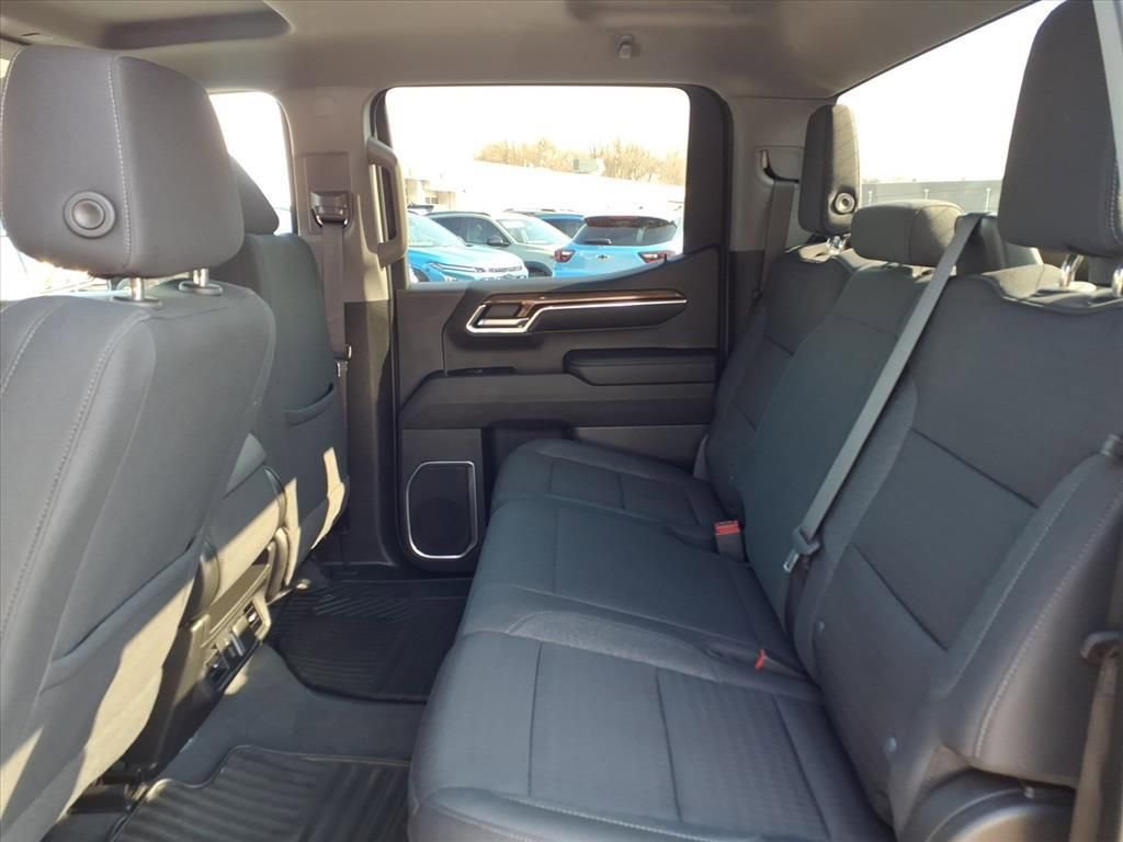 Used 2023 Chevrolet Silverado 1500 LT image 17