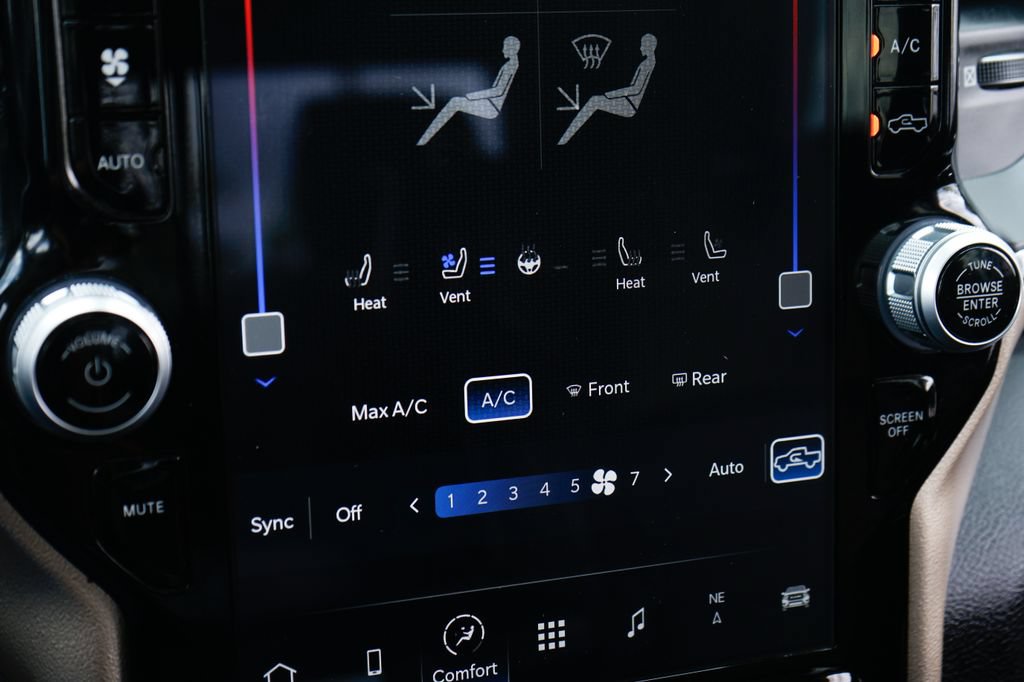 Used 2023 RAM 2500 Laramie AWD/4WD image 31