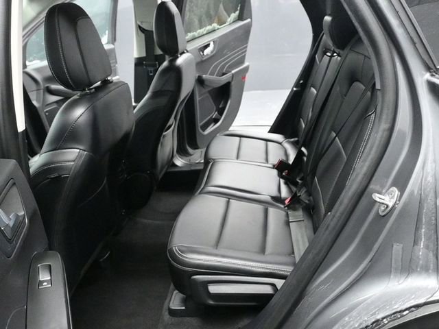 Used 2022 Ford Escape Titanium image 15