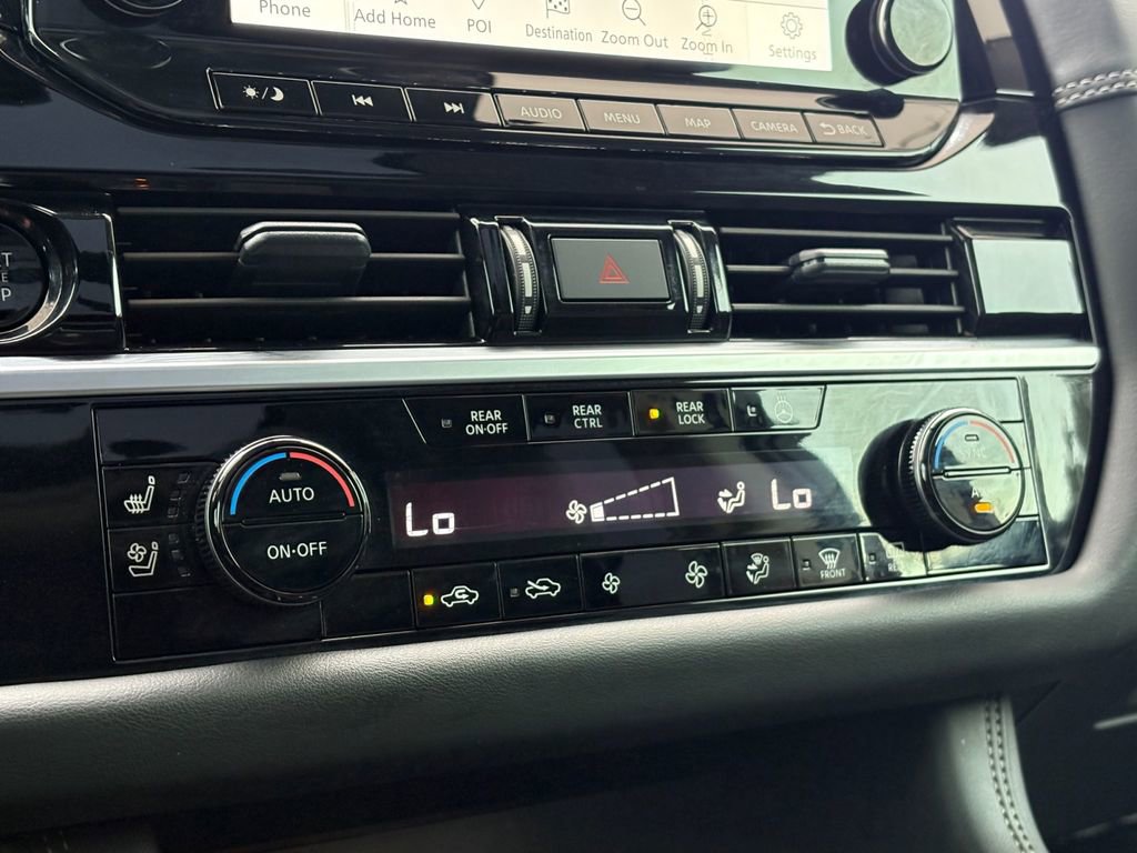 Used 2025 Nissan Pathfinder Platinum FWD image 34