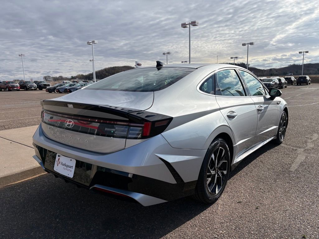 Used 2025 Hyundai Sonata SEL FWD image 5