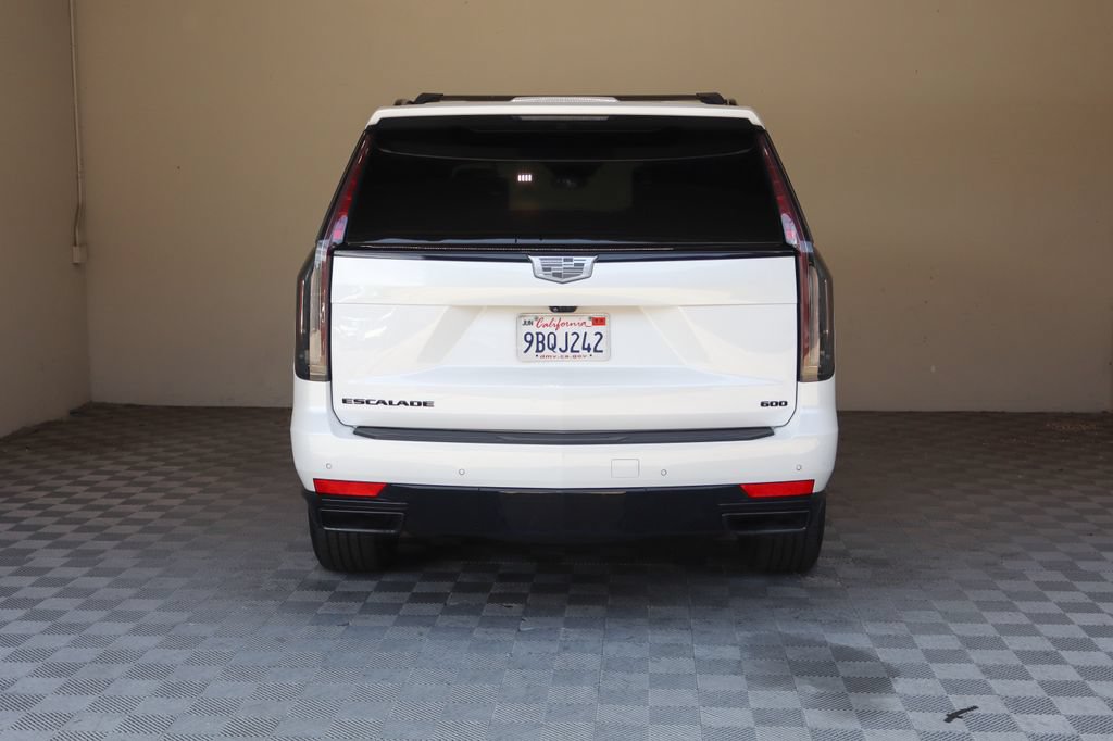 Used 2022 Cadillac Escalade Sport Platinum w/ LPO, ONYX Package AWD/4WD image 7