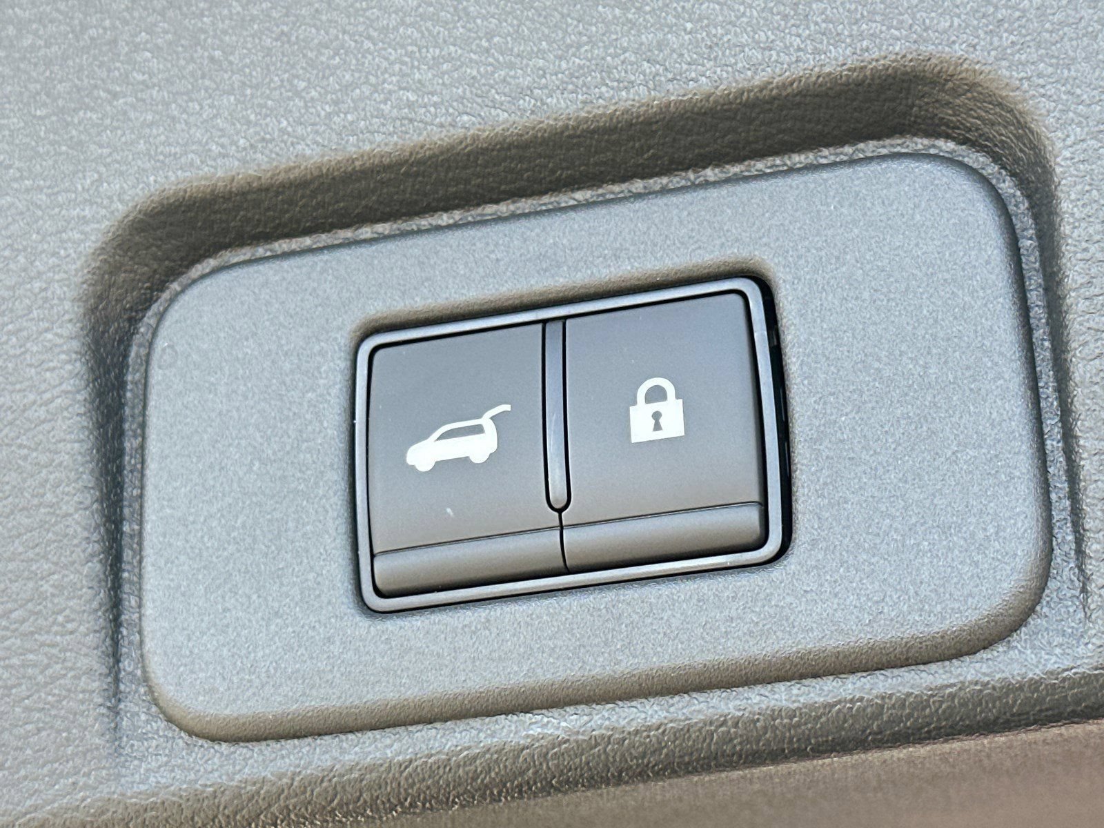 New 2026 Nissan Rogue Platinum w/ Tech Package AWD/4WD image 19