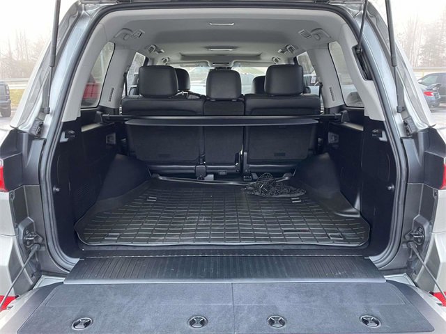 Used 2019 Lexus LX 570 4WD w/ Luxury Package image 9