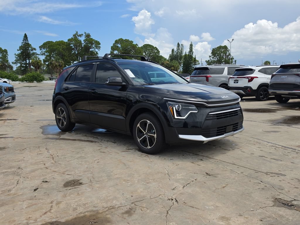 New 2026 Kia Niro EX FWD image 2