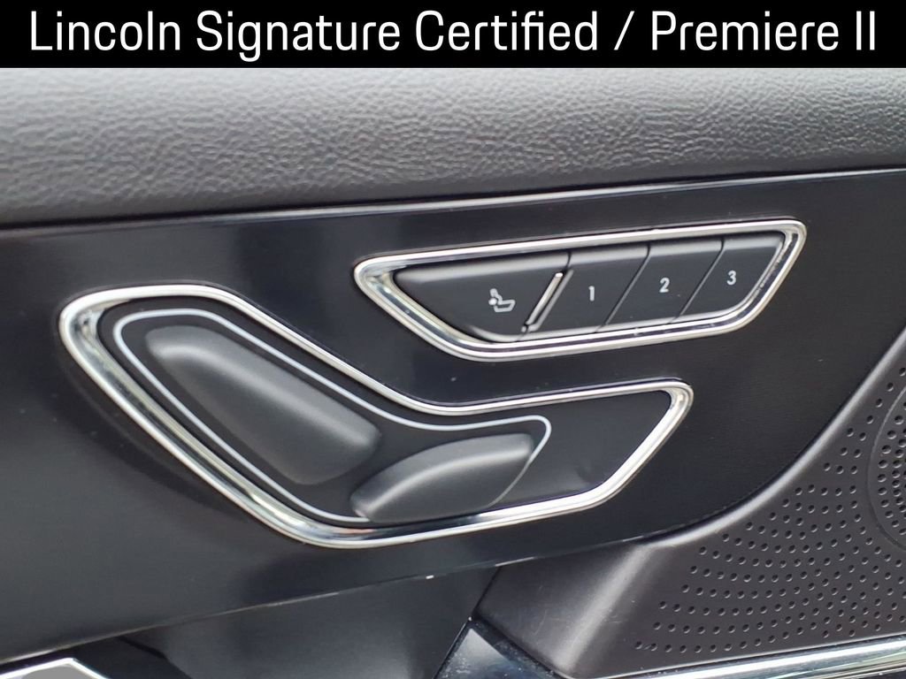 Used 2025 Lincoln Corsair FWD w/ Equipment Group 101A image 18