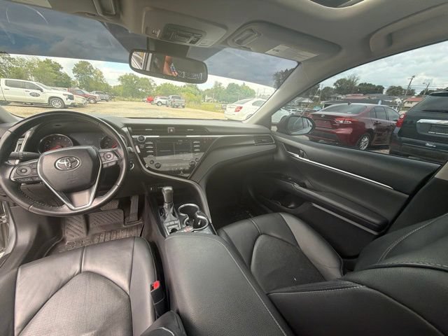 Used 2019 Toyota Camry XSE FWD image 10