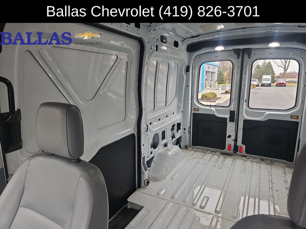 Used 2018 Ford Transit 150 130 Medium Roof image 21