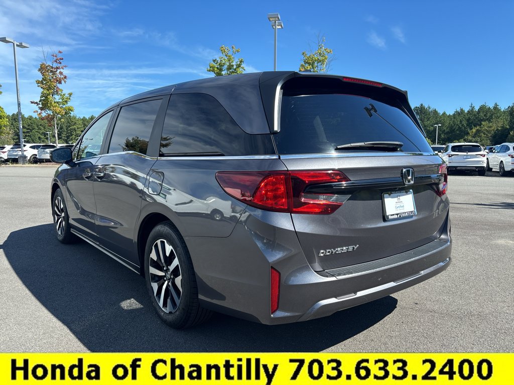 Certified 2025 Honda Odyssey EX-L image 5