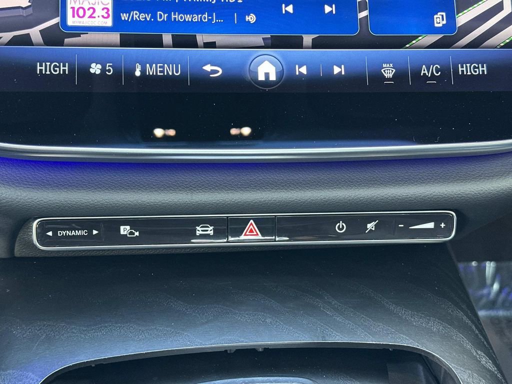 Used 2025 Mercedes-Benz E 350 4MATIC Sedan image 13