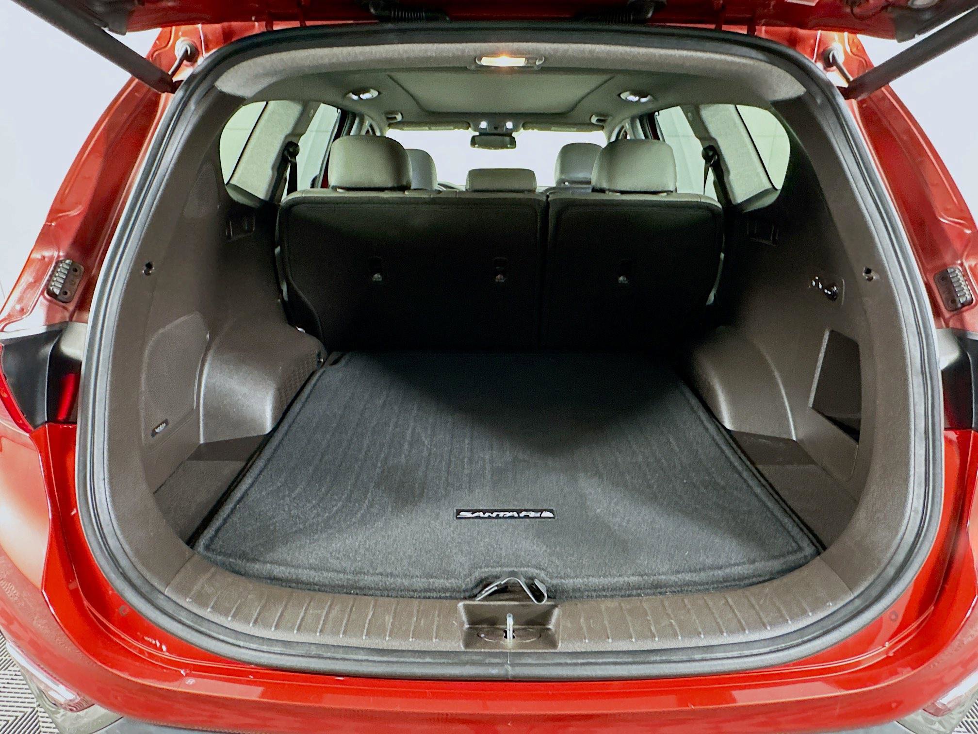 Used 2019 Hyundai Santa Fe Limited image 29