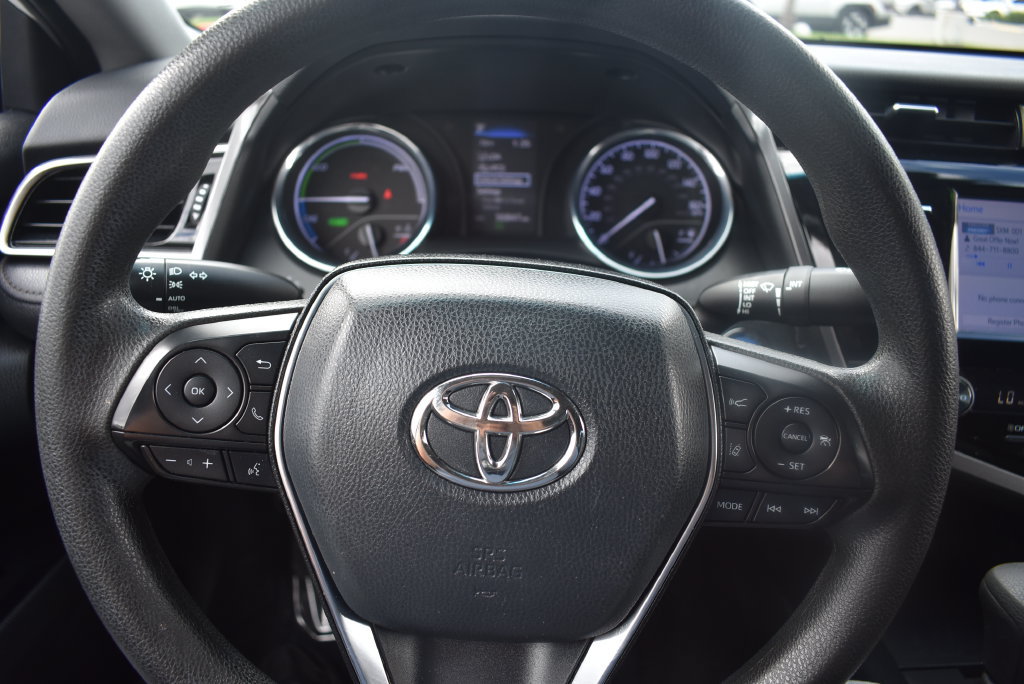 Used 2020 Toyota Camry LE FWD image 19