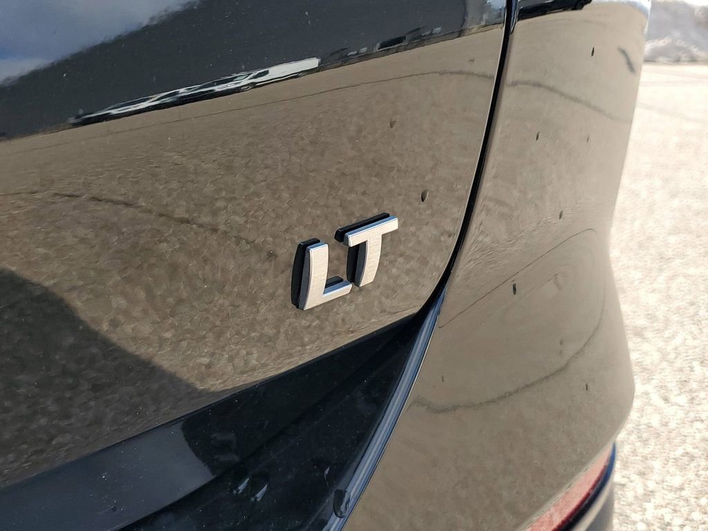 Used 2023 Chevrolet Equinox LT image 6