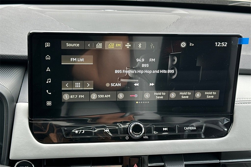 New 2025 Mitsubishi Outlander SE image 18