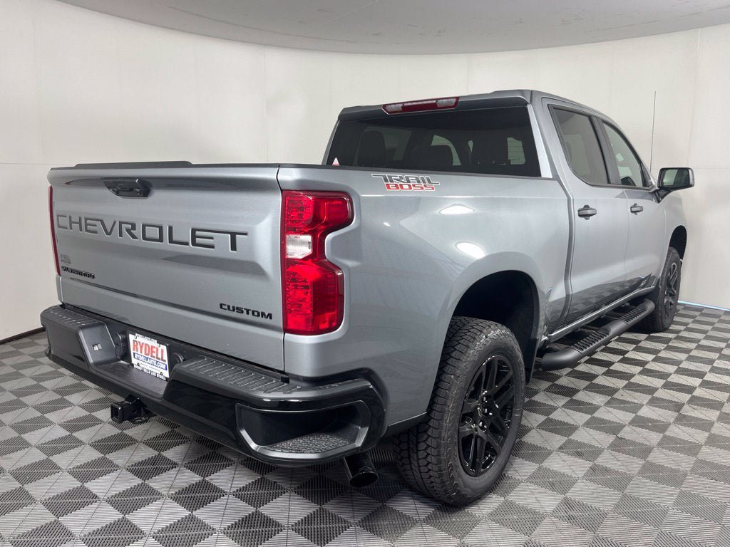 New 2026 Chevrolet Silverado 1500 Custom Trail Boss w/ Turbomax Blackout Package AWD/4WD image 4