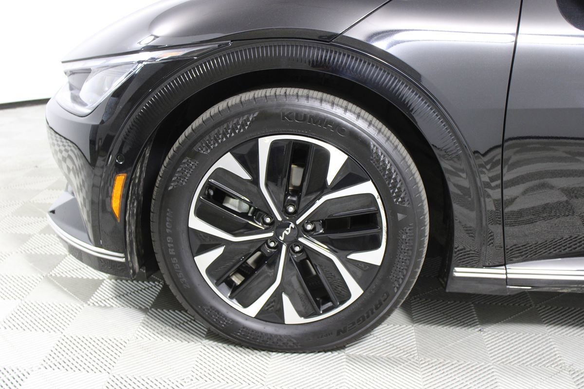 Used 2023 Kia EV6 Wind w/ Wind Technology Package AWD/4WD image 32