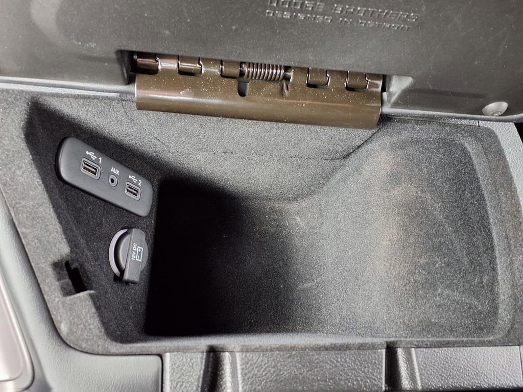 Used 2023 Dodge Challenger SXT w/ Blacktop Package image 11