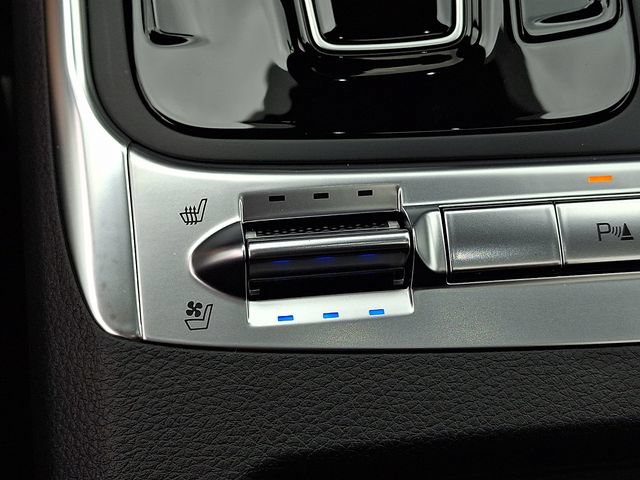 Certified 2027 Kia Carnival SX w/ Dark Edition Package FWD image 25