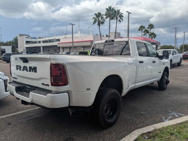 New 2026 RAM 3500 Big Horn AWD/4WD image 4