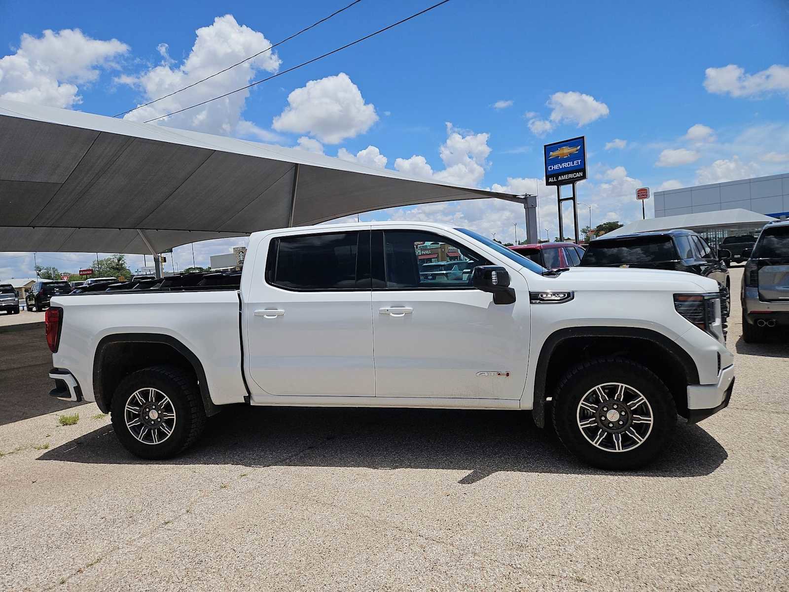 Used 2025 GMC Sierra 1500 AT4 AWD/4WD image 9
