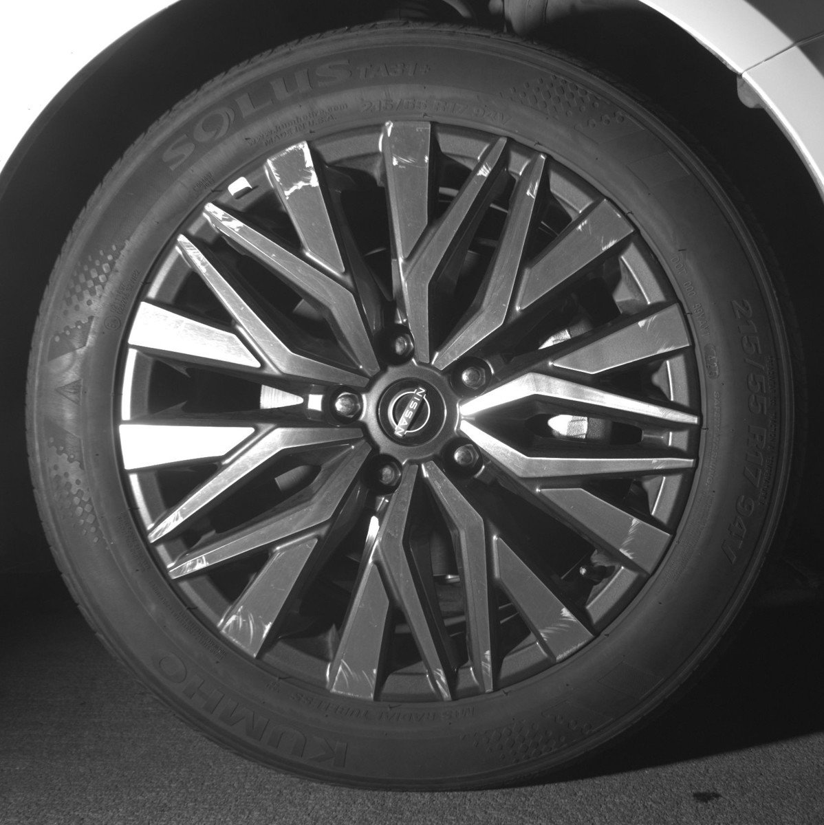 Used 2025 Nissan Altima 2.5 SV image 13