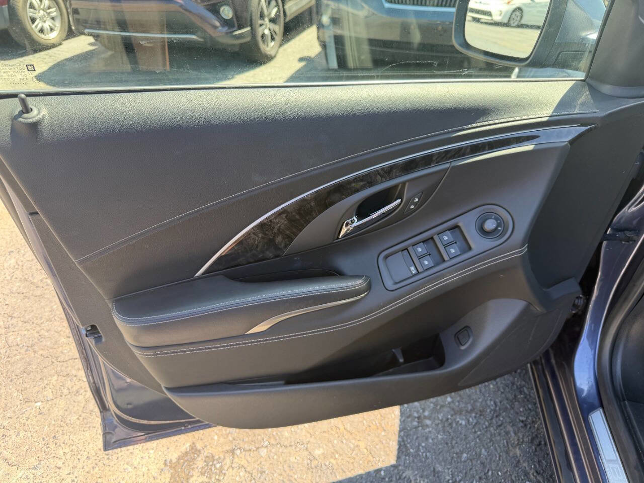 Used 2014 Buick LaCrosse image 17