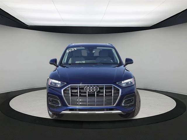 Used 2021 Audi Q5 Premium Plus w/ Premium Plus Package image 2