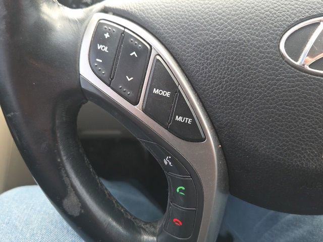 Used 2013 Hyundai Elantra GT w/ Touch & Go Pkg FWD image 29