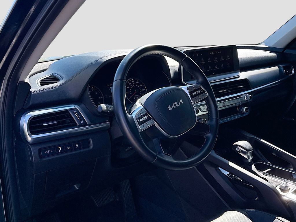 Used 2022 Kia Telluride LX image 20