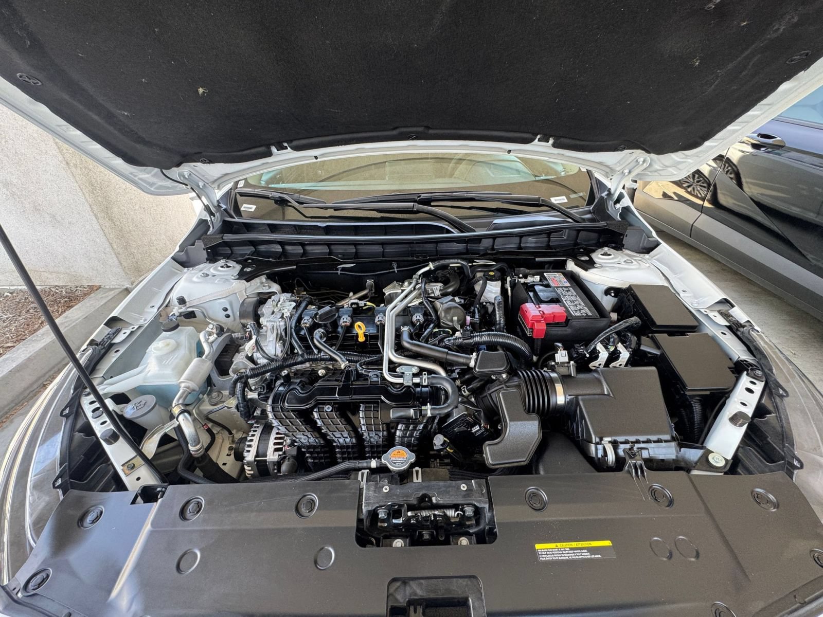 Used 2025 Nissan Altima 2.5 SV FWD image 32