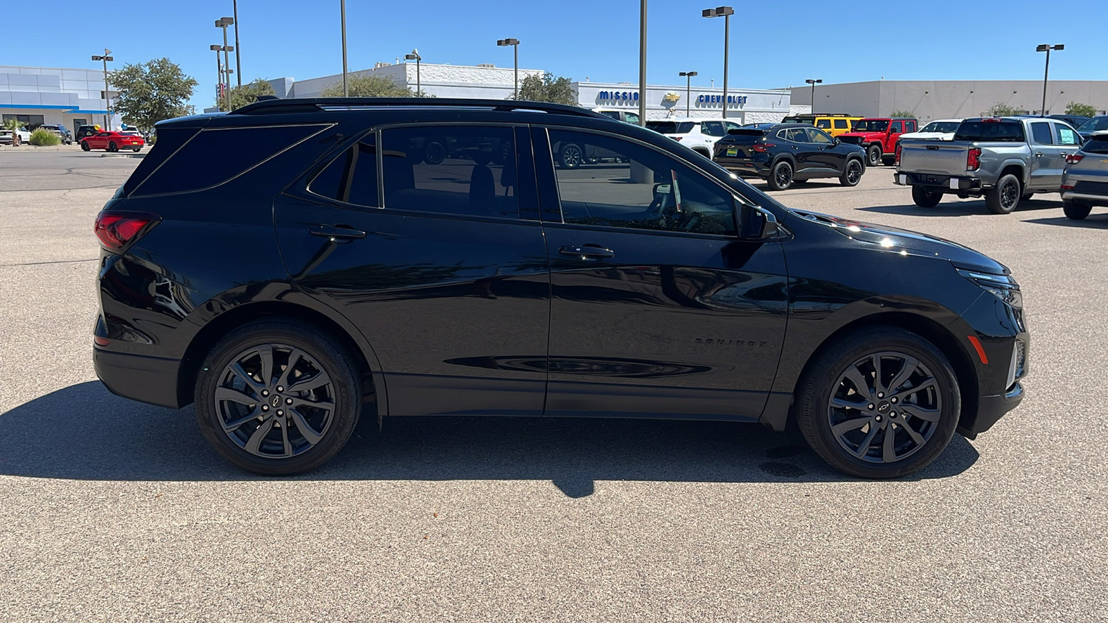 Certified 2024 Chevrolet Equinox RS image 9