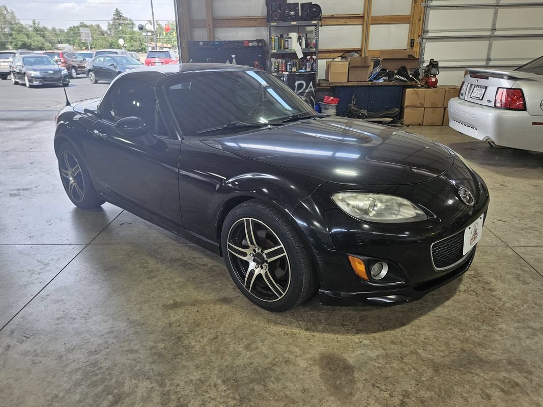 Used 2010 MAZDA MX-5 Miata Grand Touring w/ Premium Pkg RWD image 10