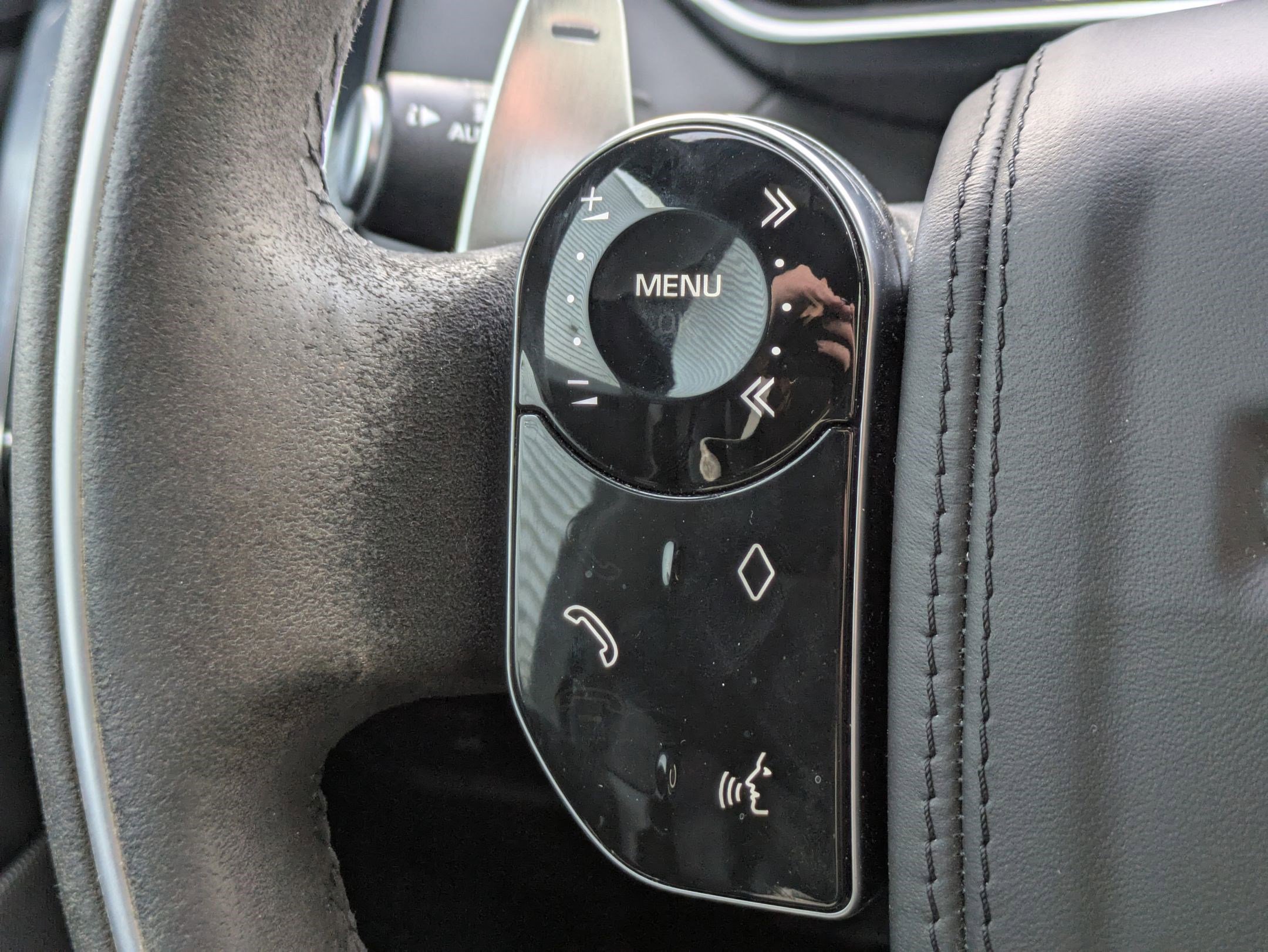 Used 2019 Land Rover Range Rover Sport HST image 15