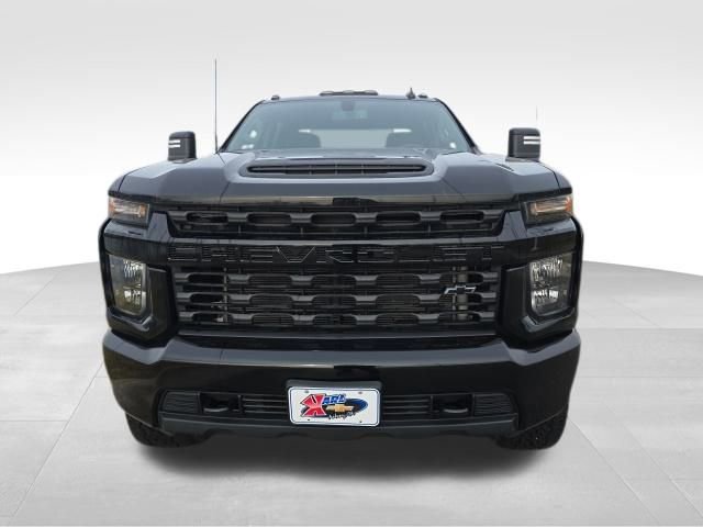 Used 2022 Chevrolet Silverado 2500 Custom w/ Custom Value Package image 3