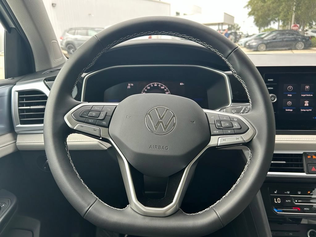 New 2026 Volkswagen Taos SE FWD image 19