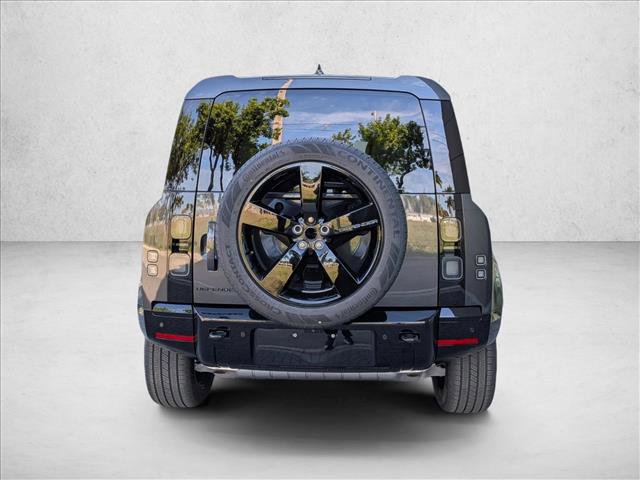 New 2026 Land Rover Defender 110 X-Dynamic SE image 7