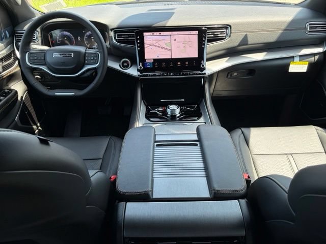 New 2026 Jeep Grand Wagoneer 4WD image 34