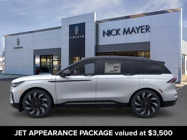 New 2025 Lincoln Nautilus Reserve w/ Jet Appearance Package AWD/4WD image 3