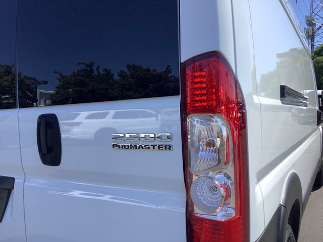 Used 2025 RAM ProMaster 2500 w/ Convenience Group FWD image 32