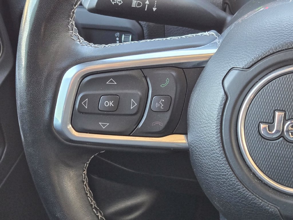 Used 2023 Jeep Wrangler Unlimited Sahara w/ Cold Weather Group AWD/4WD image 15