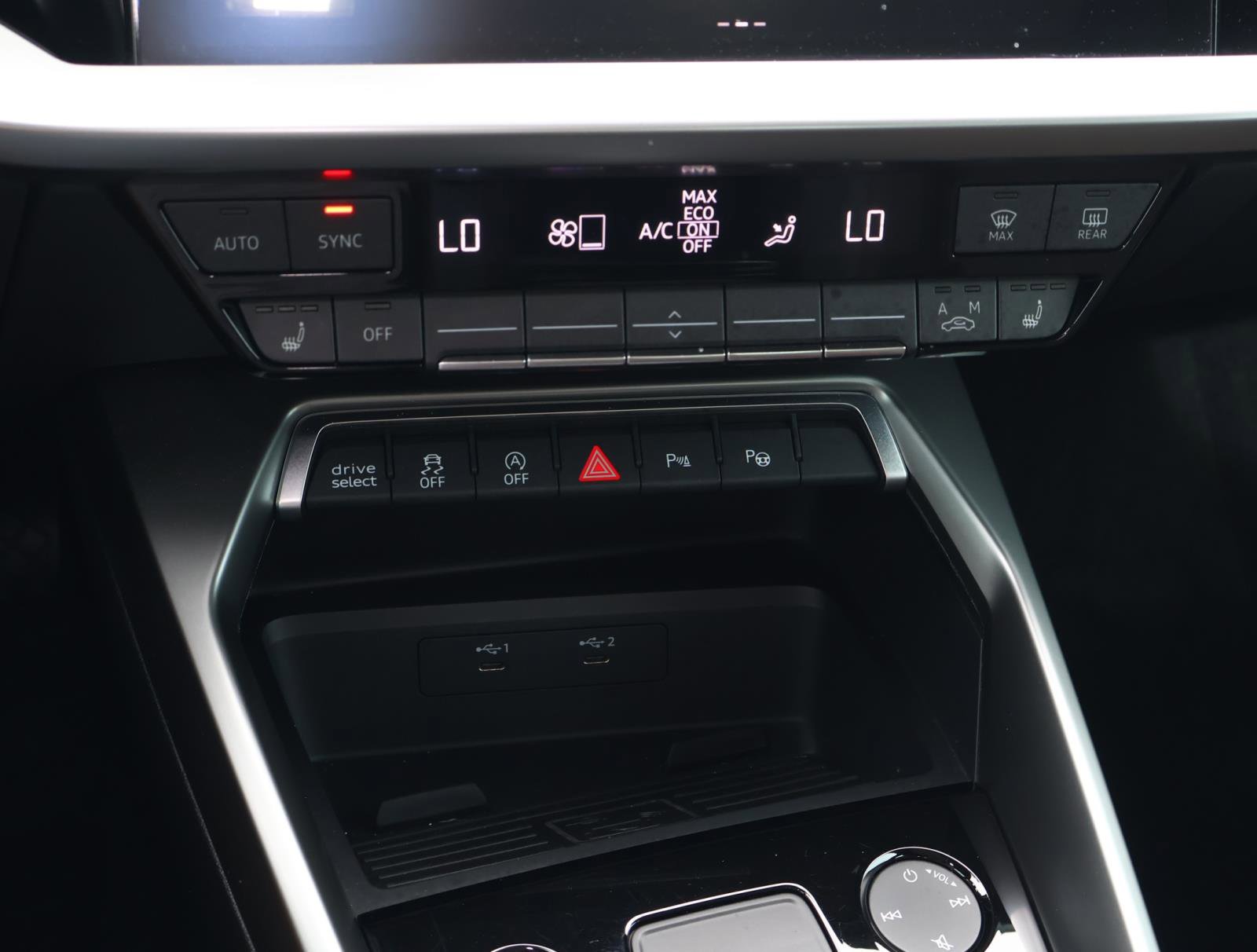 Used 2023 Chrysler 300 Touring L w/ Popular Equipment Group image 55