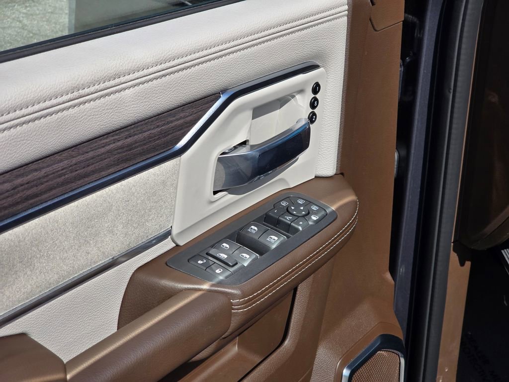 New 2026 RAM 3500 Laramie w/ Max Tow Package image 33