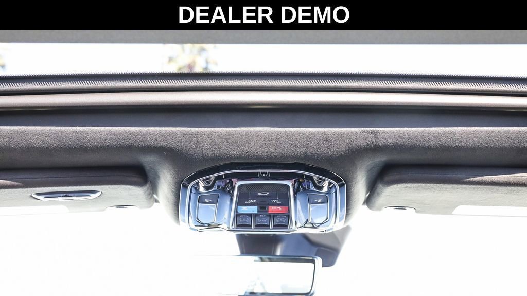 New 2025 Jeep Grand Wagoneer L Series II Obsidian w/ Quick Order Packagew 28T image 16