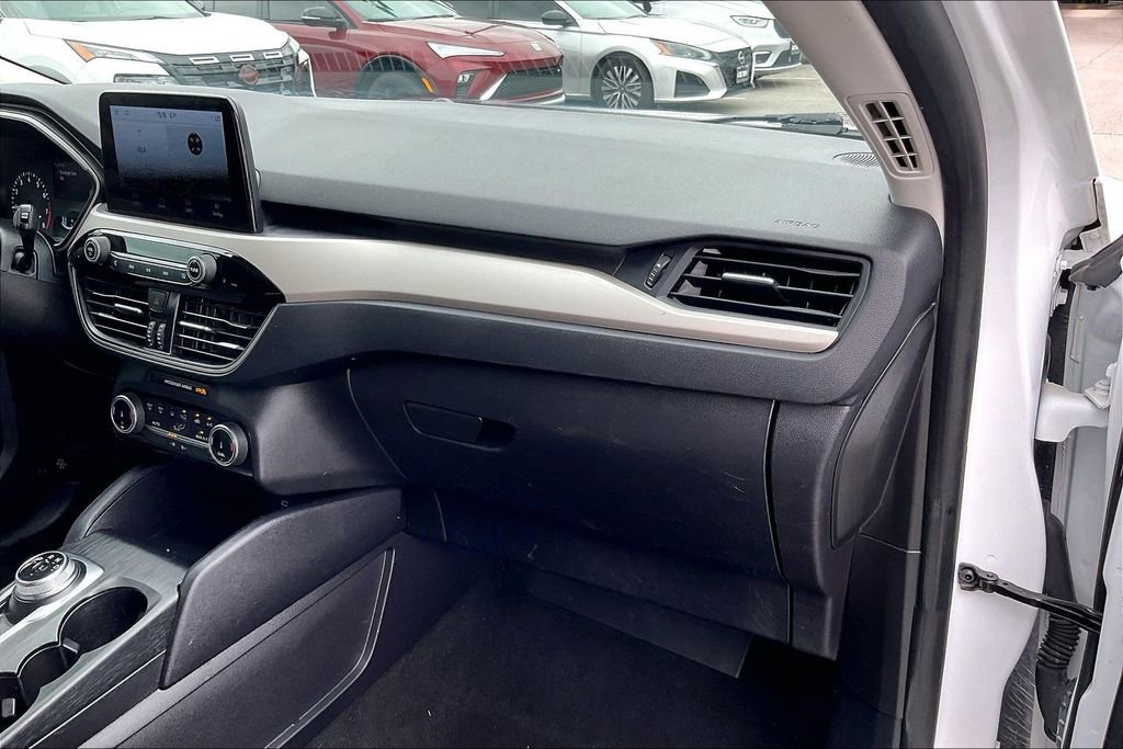 Used 2022 Ford Escape SE w/ SE Sport Appearance Package FWD image 22