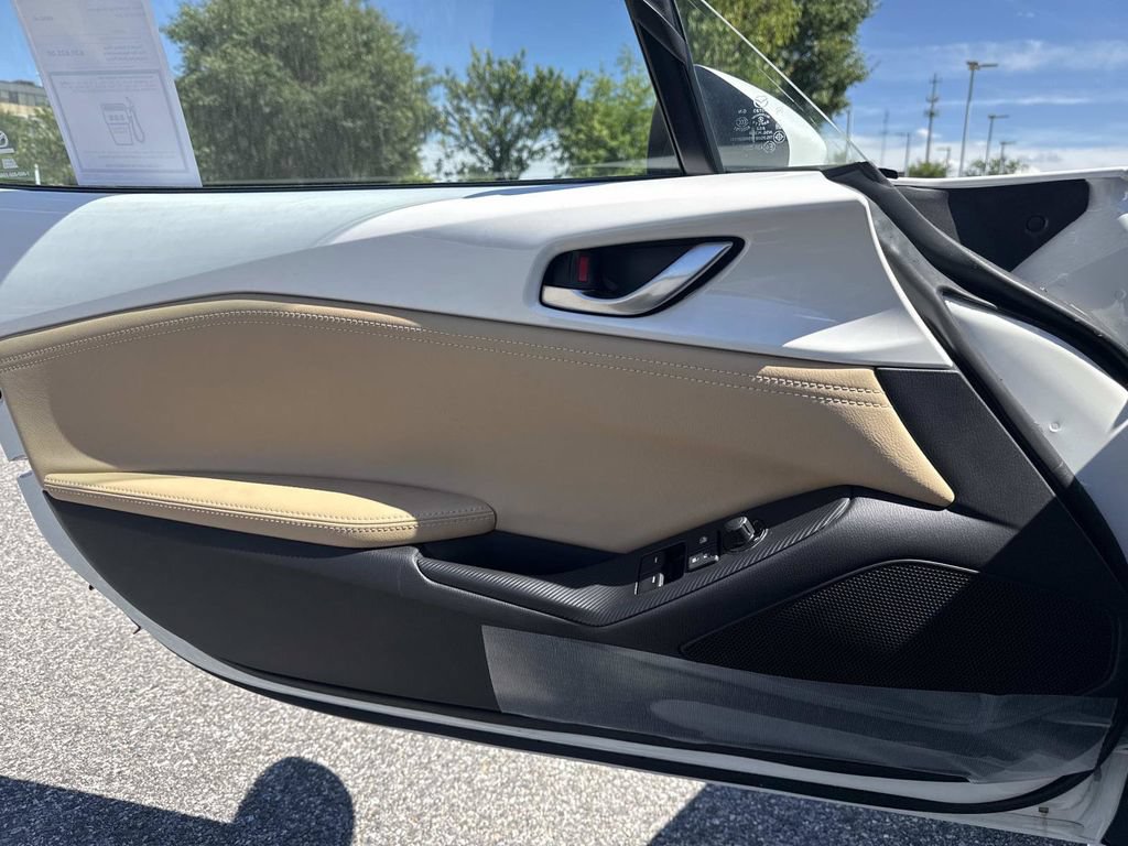 New 2026 MAZDA MX-5 Miata Grand Touring RWD image 25