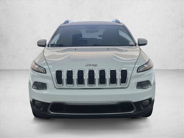 Used 2017 Jeep Cherokee Limited w/ Luxury Group FWD image 2